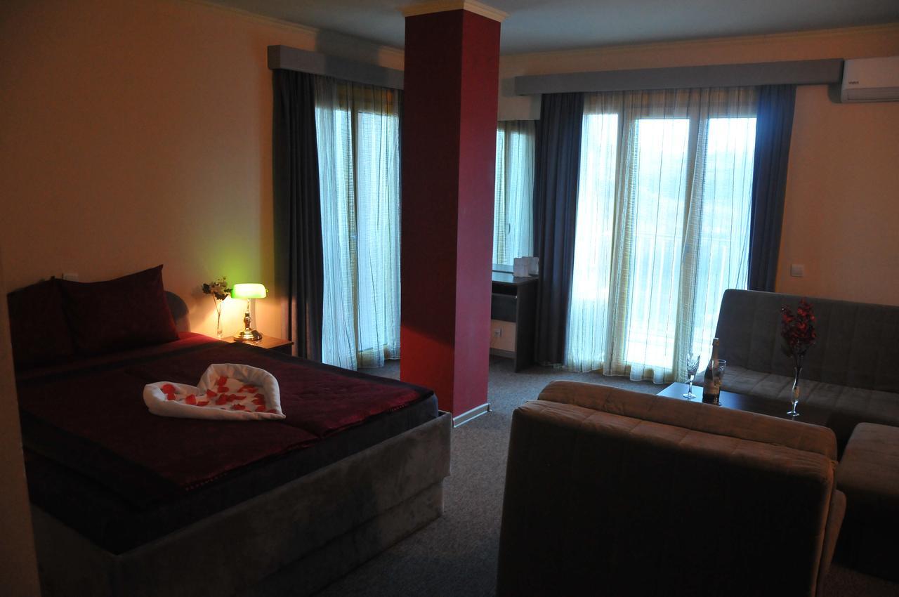 Hotel Vidikovac Ni Esterno foto